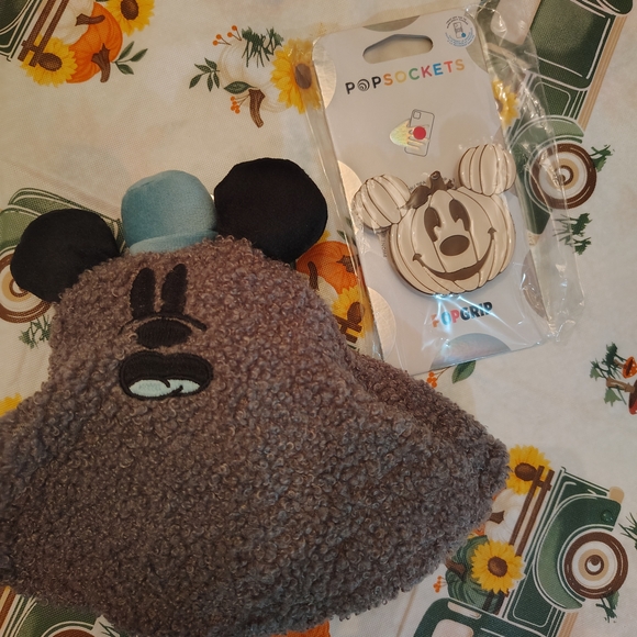 PopSocket Disney Mickey Mouse Phone Grip - Haunted Mansion Halloween - Picture 1 of 1